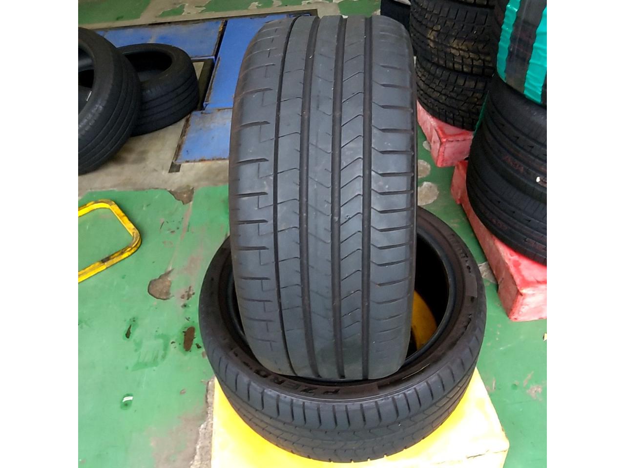 PIRELLI
PZERO
MO
Mercedes-Benz approved tires (2 tires)