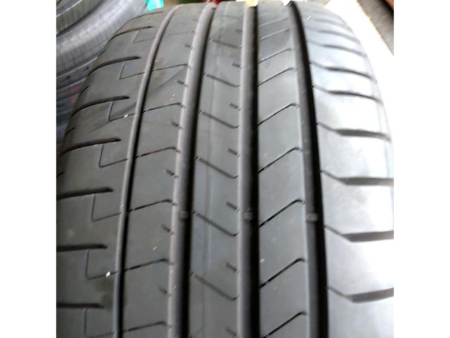 PIRELLI
PZERO
MO
Mercedes-Benz approved tires (2 tires)