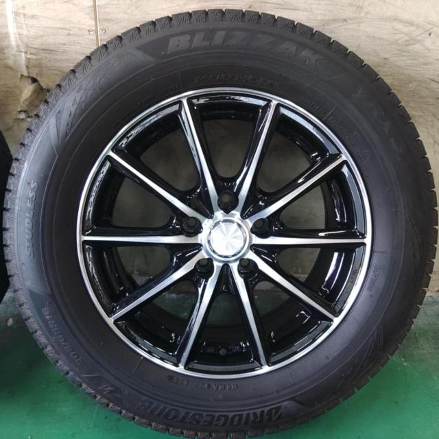 BRIDGESTONE
ECO
FORME
CRS 15 + BRIDGESTONE
BLIZZAK
VRX3