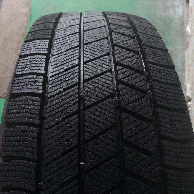 BRIDGESTONE
ECO
FORME
CRS 15 + BRIDGESTONE
BLIZZAK
VRX3