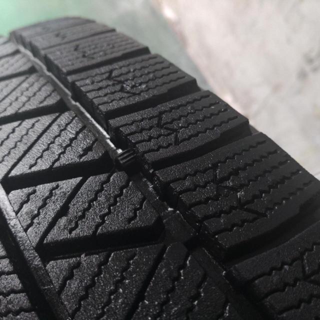 BRIDGESTONE
ECO
FORME
CRS 15 + BRIDGESTONE
BLIZZAK
VRX3