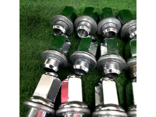 トヨタ 純正平座ナット M12×P1.5 20個セット
