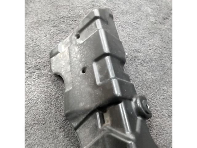 トヨタ 200系ハイエース 純正 レゾネーター