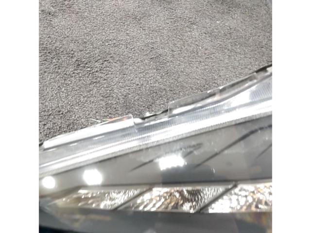 【フィット/GR6】メーカー不明 LEDヘッドライト