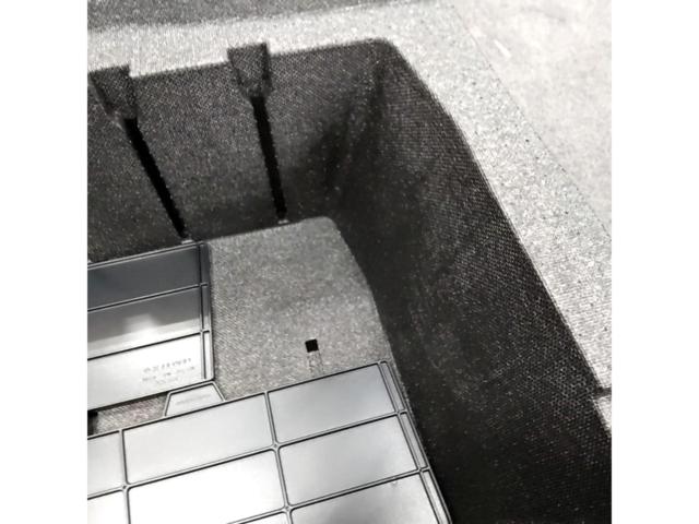 スバル VNレヴォーグ サブトランクボックス