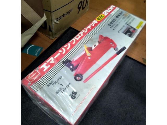 未使用 エマーソン フロアジャッキ 2t EM-08