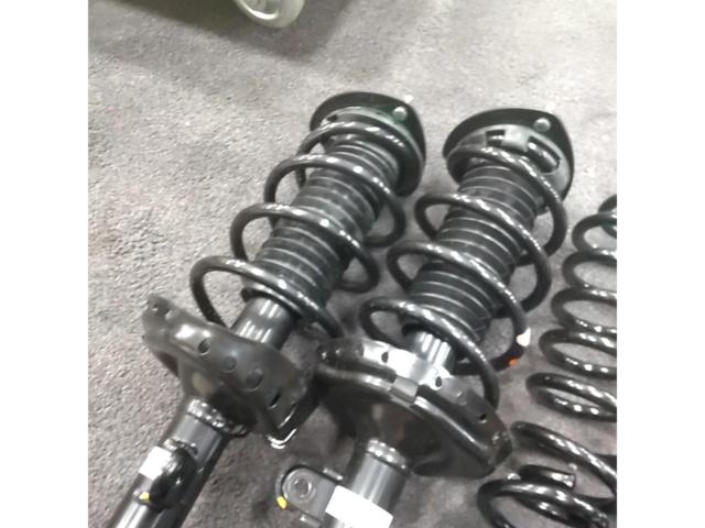 Honda vehicle removal after delivery
Stepwagon/RP6, RP7, RP8 Genuine Suspension Kit