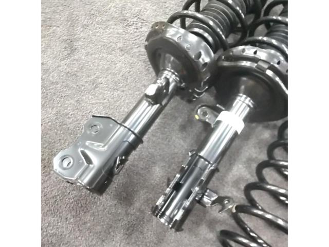 Honda vehicle removal after delivery
Stepwagon/RP6, RP7, RP8 Genuine Suspension Kit