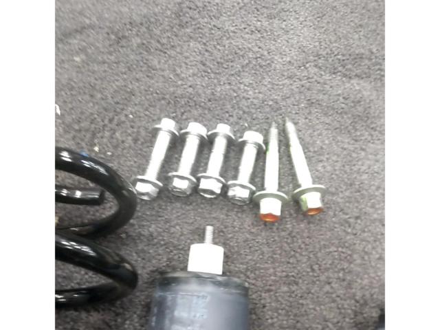 Honda vehicle removal after delivery
Stepwagon/RP6, RP7, RP8 Genuine Suspension Kit