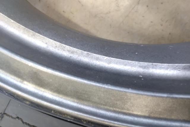 KAWASAKI
Original wheel
R-1373 Zephyr χ