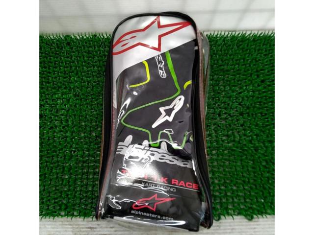 AlpinestarsTECH
1-K
RACE
Globe