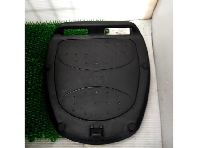 ワケアリ GIVI B27N2D リアボックス+MP60ND モノロックベース
