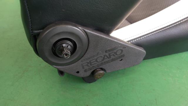 RECARO SR-3 セミバケットシート フェイクレザー張り替え