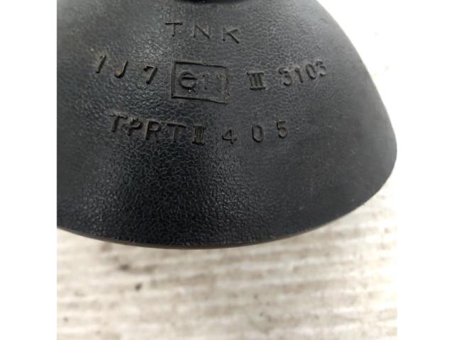  then 
YAMAHA
Genuine
Tuning fork mark
Bullet type mirror
(M10
forward/reverse)