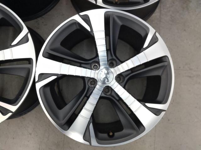 PEUGEOT (Peugeot)
308 SW
GT-Line genuine wheels