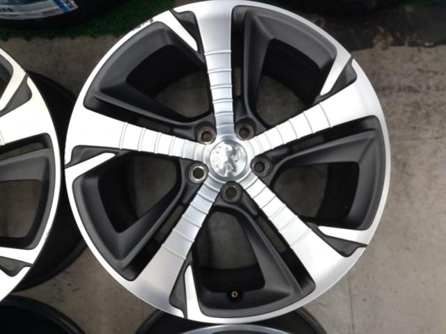 PEUGEOT (Peugeot)
308 SW
GT-Line genuine wheels