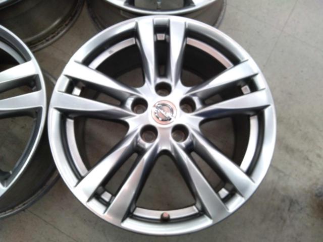 日産 エルグランド/E52 前期純正ホイール