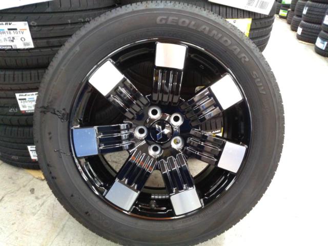 三菱純正 デリカD:5 Pグレード純正ホイール+YOKOHAMA GEOLANDER SUV G055 225/55R18