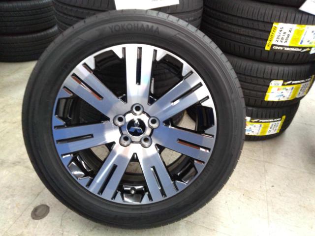 三菱純正デリカD:5 後期純正ホイール+YOKOHAMA BluEarth-XT AE61