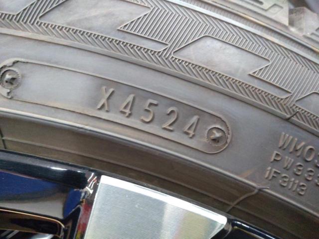 クラウンクロスオーバーRS純正切削光輝ホイール+DUNLOP WINTERMAXX WM03