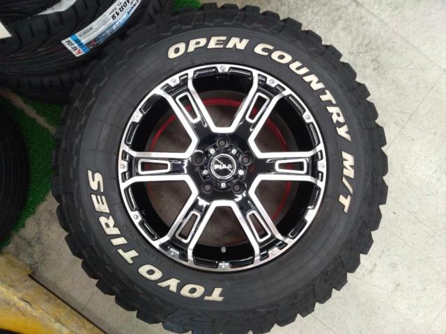 ☆リフトアップ車に☆PIAA ROCK SPEED + TOYO OPEN COUNTRY M/T