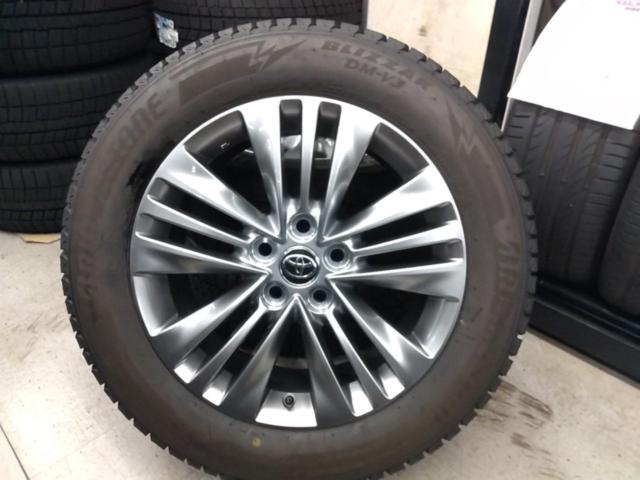 ☆高年式国産スタッドレス付き☆TOYOTA 40系 アルファード Zグレード純正ホイール + BRIDGESTONE BLIZZAK DM-V3