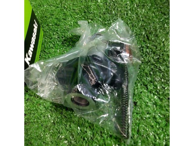 KAWASAKI カムチェーンテンショナー 12048-1113
