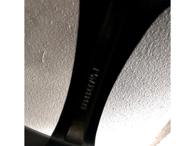 HOT STUFF Exceeder E03+ PIRELLI POWERGY