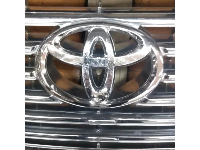 TOYOTA 18系クラウン マジェスタ 前期型 純正フロントグリル