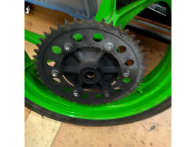 KAWASAKI ZXR250 / ZXR250R 純正  リアホイール