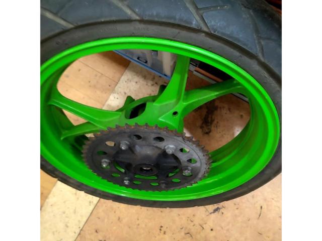 KAWASAKI ZXR250 / ZXR250R 純正  リアホイール