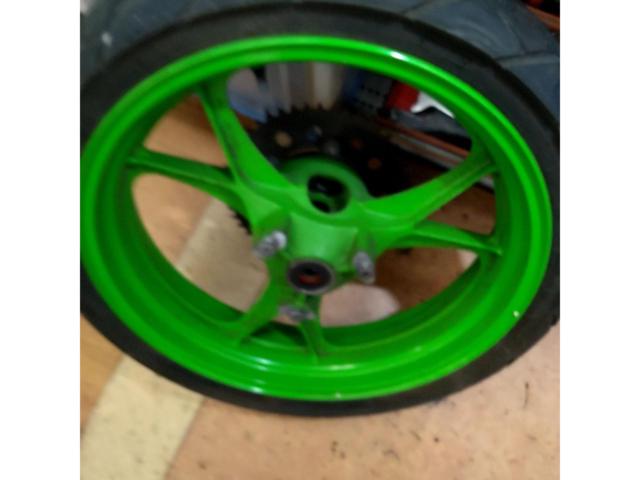 KAWASAKI ZXR250 / ZXR250R 純正  リアホイール