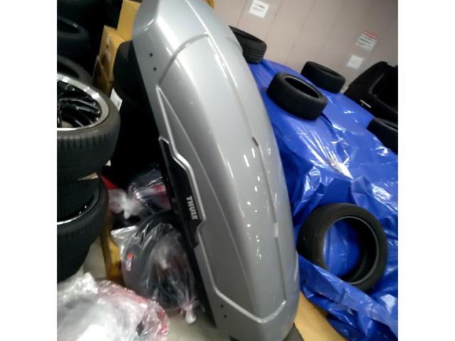 THULE SWEDEN MOTION XT L 両開きルーフボックス