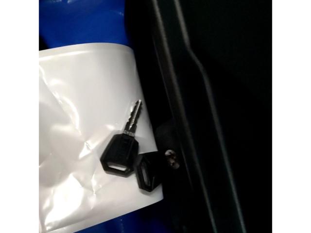 THULE SWEDEN MOTION XT L 両開きルーフボックス