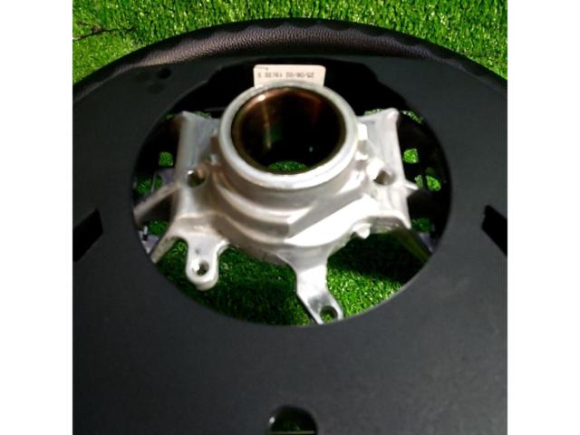 TOYOTA [GS120-08900]  ノア(90系) 純正ウレタンステアリング