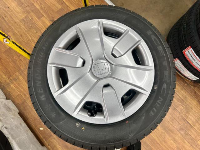 ★安心の新品冬タイヤ付き♪★HONDA フリード GB3/GB4 純正スチールホイール + KENDA KR36 185/65R15