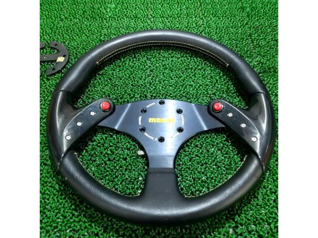 MOMO F1 CONCEPT ステアリング