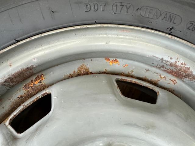 Nissan genuine
B12
Sonny
Genuine steel wheel
+
KENDA
A truly cool and manly use of the KR203!!