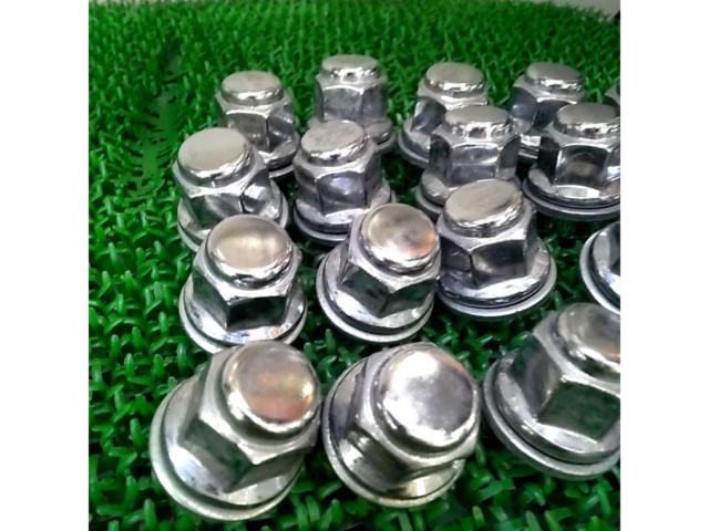 TOYOTA
Genuine flat seat nut