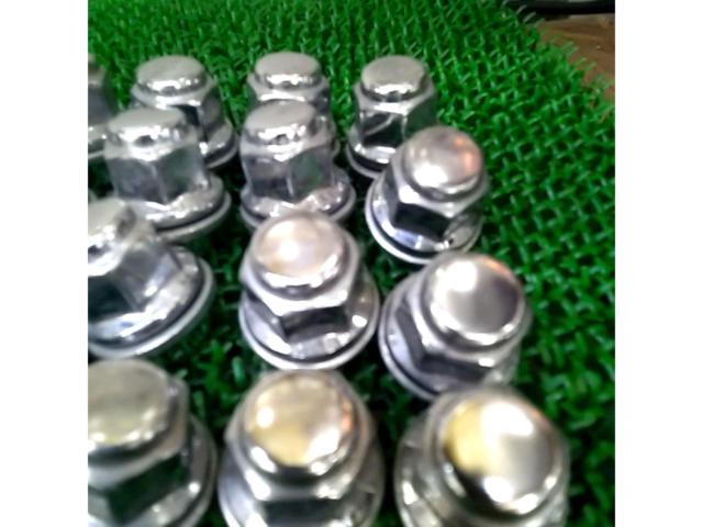 TOYOTA
Genuine flat seat nut