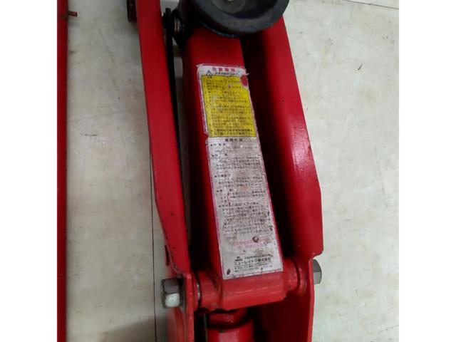 New Layton
Floor jack