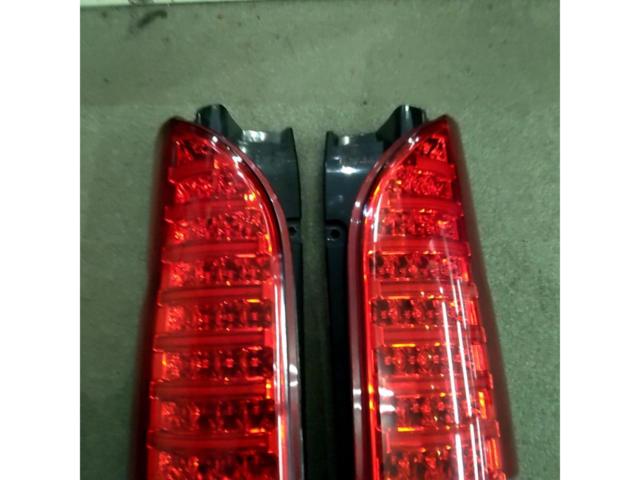 ワケアリ Valenti 200系 ハイエース LEDテールレンズ
