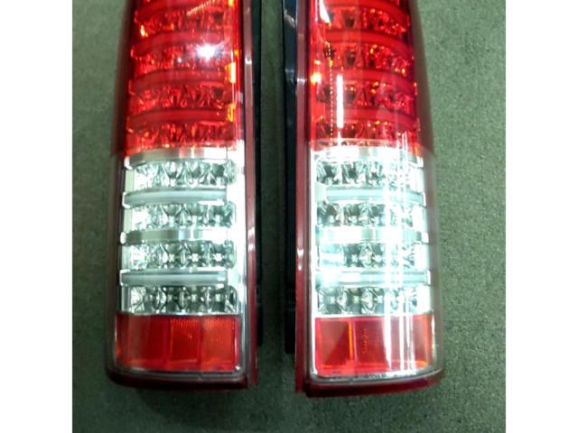 ワケアリ Valenti 200系 ハイエース LEDテールレンズ