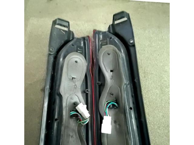 ワケアリ Valenti 200系 ハイエース LEDテールレンズ