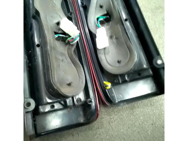 ワケアリ Valenti 200系 ハイエース LEDテールレンズ