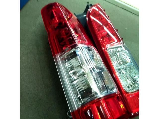 Toyota
200 series
Hiace
Type 4 or later
Genuine tail lens