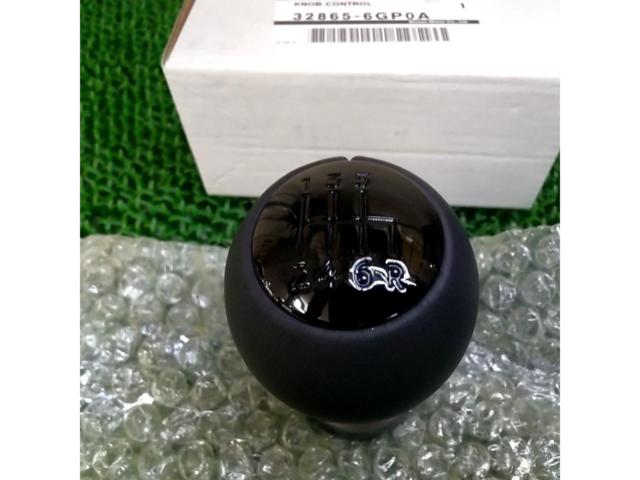 日産 RZ34/フェアレディZ 6MT コントロールノブ 32865-6GP0A