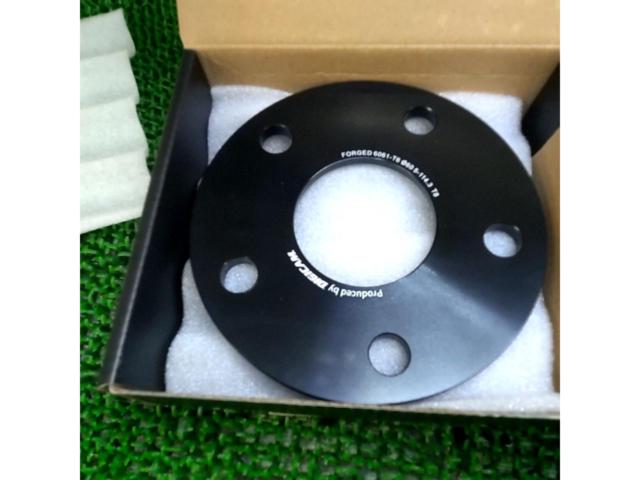 SilkBlaze
SPORTxDIGICAM
30 series
IS
Rear spacer
8 mm
114.3-5H
M14xP1.5