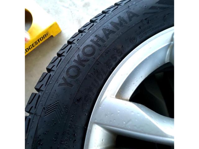 ラック裏 日産 エクストレイル T31 後期 純正アルミホイール+YOKOHAMA iceGUARD SUV G075 225/60R17 99Q