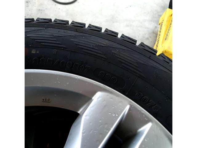 ラック裏 日産 エクストレイル T31 後期 純正アルミホイール+YOKOHAMA iceGUARD SUV G075 225/60R17 99Q